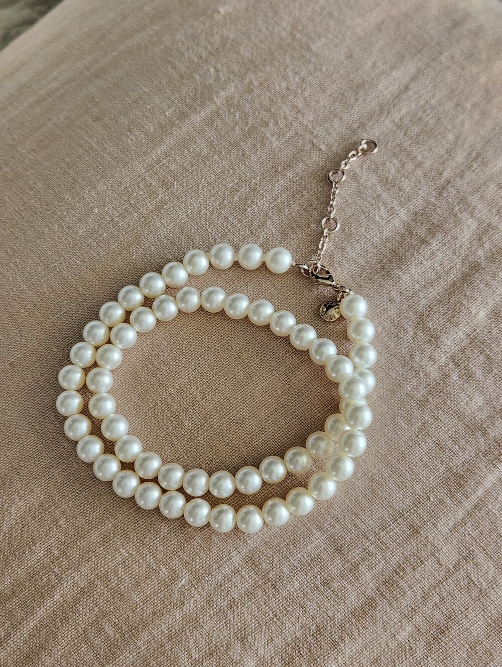 J. Crew Classic White/Ivory Faux Pearl Necklace 18in - Picture 4 of 5